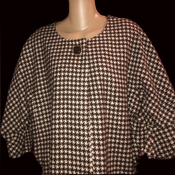 VTG | FOCUS 2000 | 3/4 SLEEVE TWEEDT BLAZER |
| SIZE:6 | - Picture 10 of 15